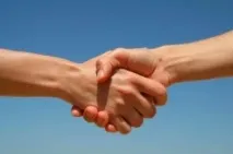 Як вивести курячу бородавку на нозі як вилікувати і видалити на пальці та на стопі курячу