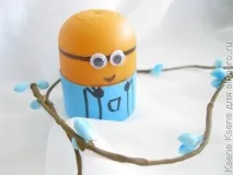 Міньйон з кіндера-сюрпризу міньйон