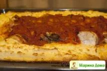 Курка в томатному маринаді з картопляним пюре. маринаді