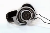 Огляд навушників AKG Q701, Audio-Technica ATH-M50x, Monster Cable Beats by Dr. навушників