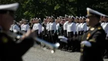 Під Нахімовською зіркою нахімовською