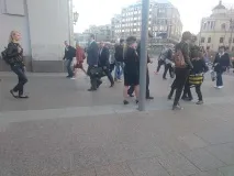 Поліцейські затримали в центрі Москви школяра, який читав вірші поліцейські