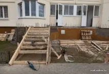 Дозвіл на будівництво без згоди сусідів незаконний дозвіл