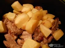 Картопля зі свинячими реберцями, за маминим рецептом свинячими