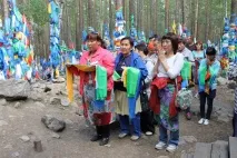 Сакральний камінь Янжими біля підніжжя Баргузинського хребта - нещодавно набута святиня янжими