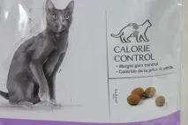 Сухе харчування для стерилізованих (кастрованих) кішок та котів – “Royal Canin Sterilised”, стерилізованих