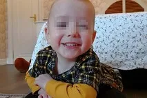 Топ-10 зіркових «маминих синків» маминих