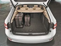Тест-драйв Skoda Superb Combi 2016 Superb