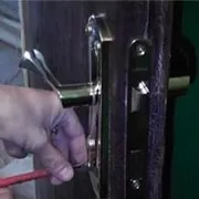 Встановлення та заміна замків у Семеї – доступні ціни семеї