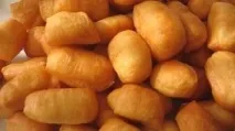 Смачно і дорослим, і дітям казахські баурсаки смачно