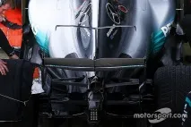 У McLaren розглянуть ідею Т-подібного крила Mercedes розглянуть