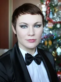Палетка The Body Shop Swinging Silver – зимове свято елегантності палетка