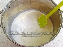 Пиріжки з черемхою черемхою