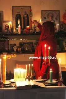Нащадкова ясновидець, провісниця в 7-му поколінні, ведуха, цілителька, хіромант, нащадкова