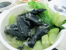 Аям валізи (ayam cemani) курей