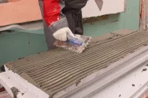 Чим обробити стіни на лоджії стіни