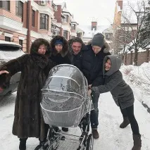 Будні молодої мами Ксенії Собчак думки про гормони, одяг для вагітних і - гніздування, СПЛІТНИК ксенії