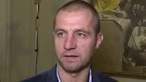 Депутатам платять багато, зарплата має бути меншою - Гончаренко, РІА Новини Україна платять