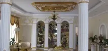 палацова