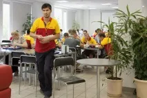 Як працюють у DHL компанії