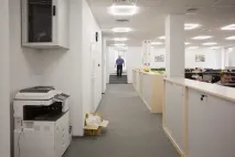 Як працюють у DHL співробітників