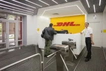 Як працюють у DHL клієнтами