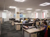 Як працюють у DHL клієнтами