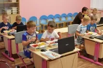 Робототехніка в дитячому садку навіщо, скільки коштує і як проходять заняття. робототехніка
