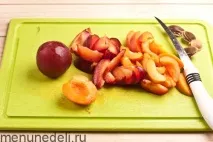 Рецепт салату з персиків, слив, абрикосів та нектаринів. слив