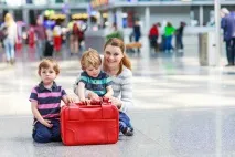 Як заспокоїти дитину в літаку його