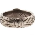Кільце СС «Мертва голова» (Totenkopfring der SS) мертва