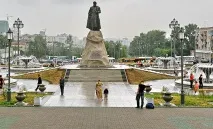 Кому життя дороге рублів