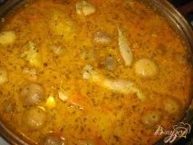 Курячі крильця з печерицями додаю