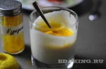 Салат з куркою і манго. салат