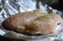 Салат з куркою і манго. манго