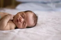 Недосипання у новонароджених дітей дітей