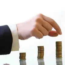 Немає початкового капіталу, Радіслав Гандапас початкового
