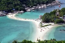 Острів Нанг Юань (Koh Nangyuan) - маленький острівець з єдиним готелем і чудовим підводним nangyuan