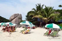 Острів Нанг Юань (Koh Nangyuan) - маленький острівець з єдиним готелем і чудовим підводним nangyuan