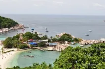 Острів Нанг Юань (Koh Nangyuan) - маленький острівець з єдиним готелем і чудовим підводним nangyuan