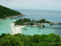 Острів Нанг Юань (Koh Nangyuan) - маленький острівець з єдиним готелем і чудовим підводним маленький