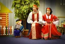 Посидіти в українській хаті» українській