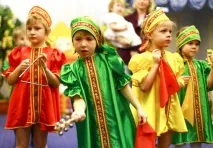 Посидіти в українській хаті» хаті