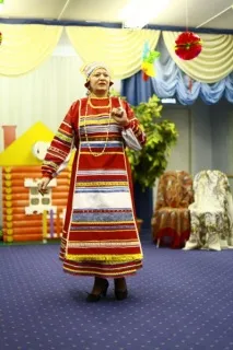 Посидіти в українській хаті» посидіти