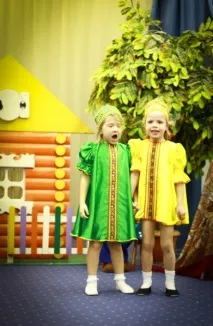 Посидіти в українській хаті» українській
