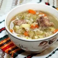 Розсольник з перловкою – класичний рецепт ложки