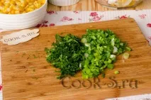 Салат з консервованим тунцем і кукурудзою. Покроковий рецепт з фото. салат