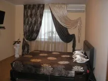 бежевими