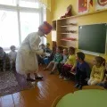 читають