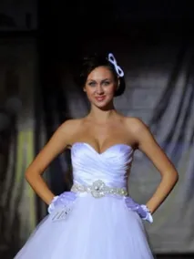 Весільні короткі сукні 2019 фото весільні